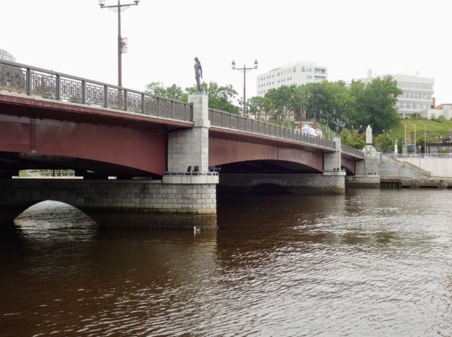 幣舞橋